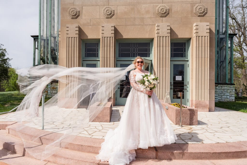 Jewel Box St Louis - Maggie and Ryan-21 = (21 of 26)_fox theather, Jewel Box, midwest wedding, wedding photographer_McKinley