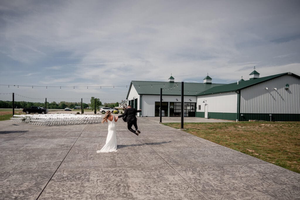 Silo Point at Brookdale Farms 16 = (16 of 47) Duplicates, Silo Point at Brookdale Farms Eureka Mo, st louis wedding photographer, wedding photographer Mckinley G Photography