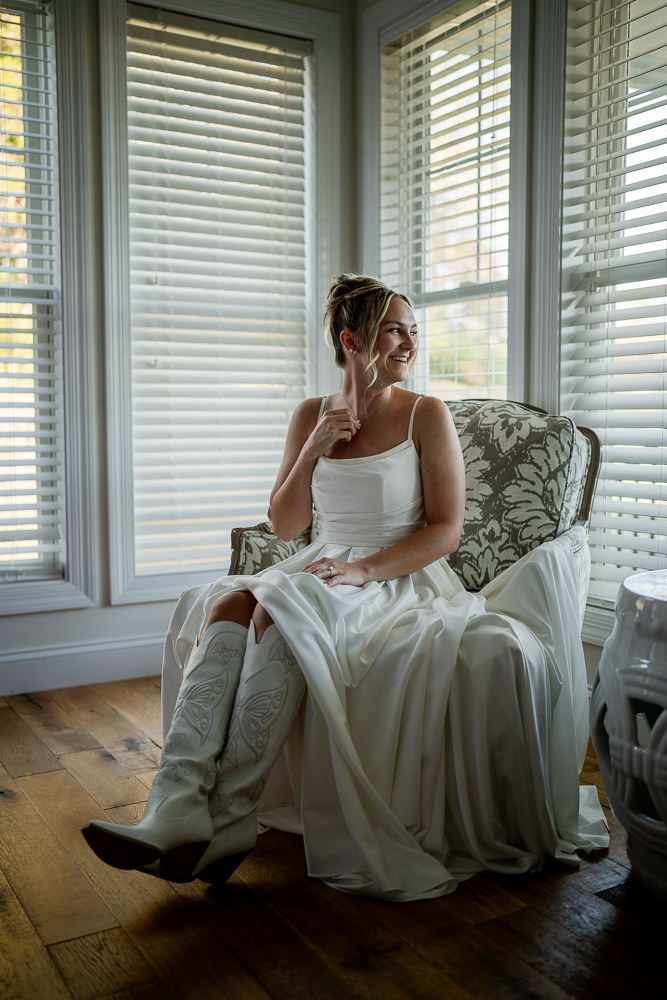 Sunflower Hill Farm wedding   Sam and Darrin  27 = (27 of 59)  McKinley Griggs