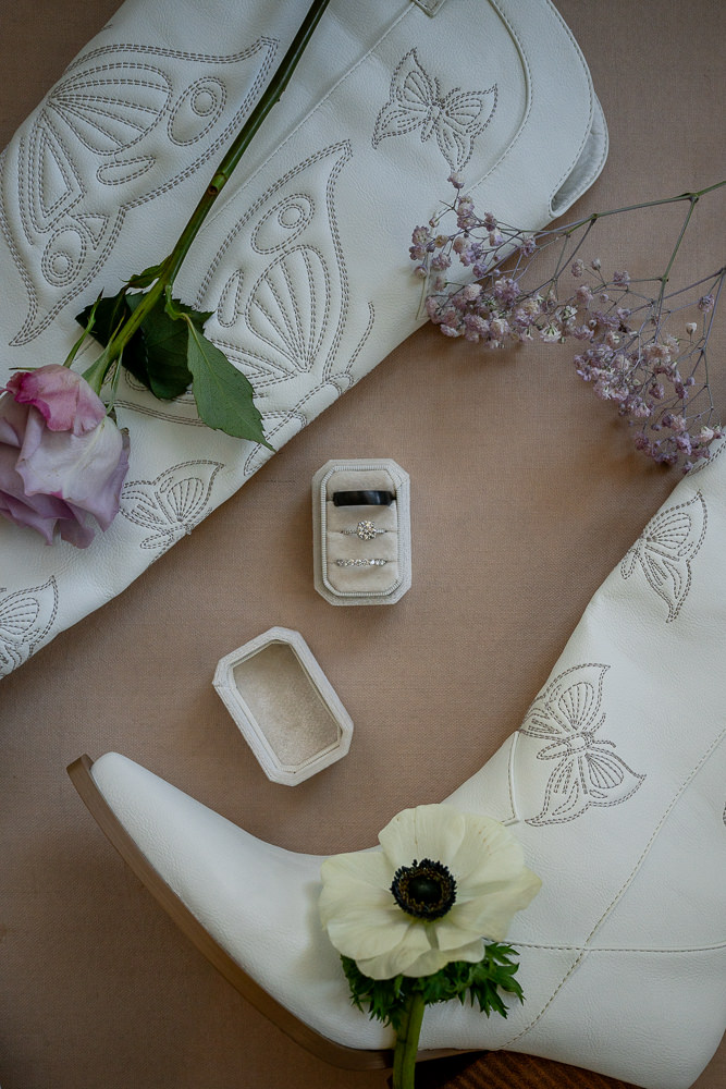 Sunflower Hill Farm wedding Sam and Darrin 4 = (4 of 59) McKinley Griggs